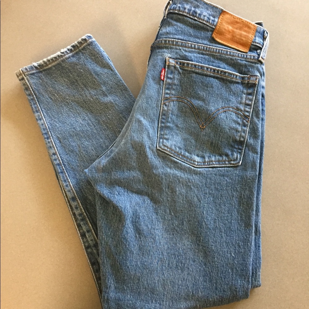 Levi’s Wedgie Fit Jeans - Like New